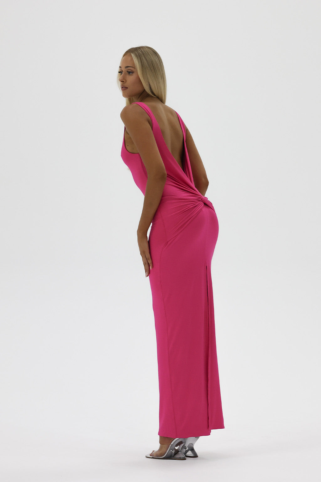 Natalie deals rolt bridesmaid